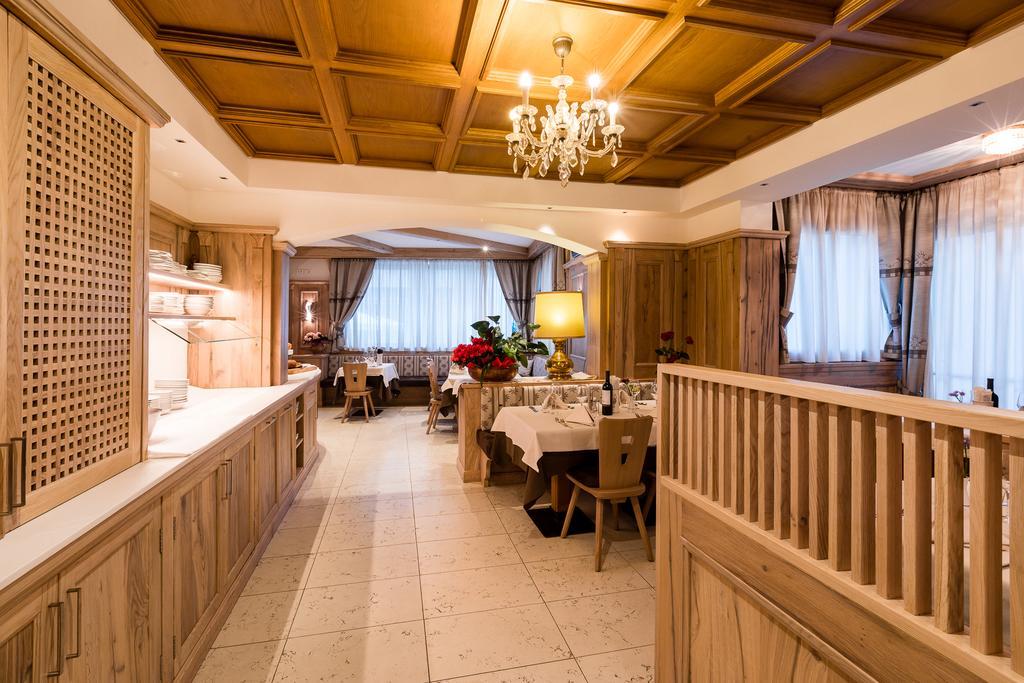Hotel Collini Pinzolo Eksteriør billede